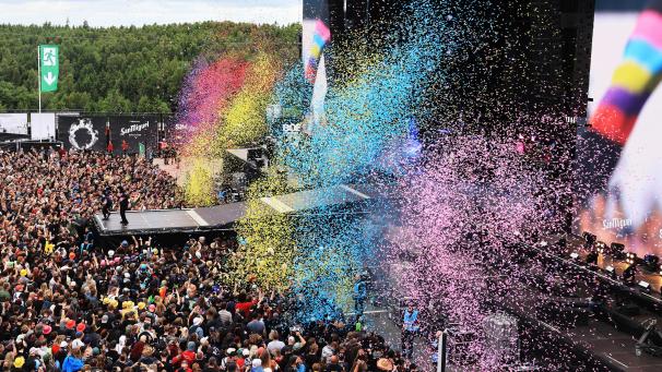 <p>Sie wissen, wie man Stimmung macht: Electric Callboy eröffneten die Jubiläumsausgabe von Rock am Ring.</p>