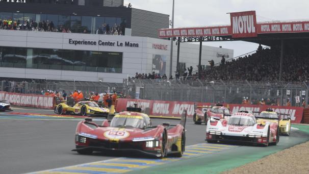 <p>Ein Bild vom Start der 24h Le Mans im Vorjahr.</p>