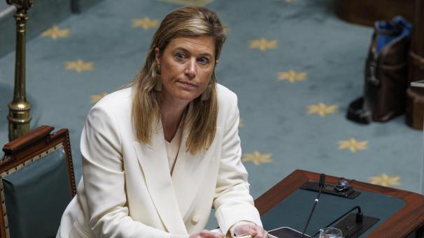 <p>Annelies Verlinden in der Kammer</p>