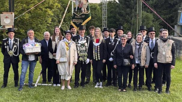 <p>Auf dem Foto posieren die Schützen und Könige am Pfingssonntag.</p>
