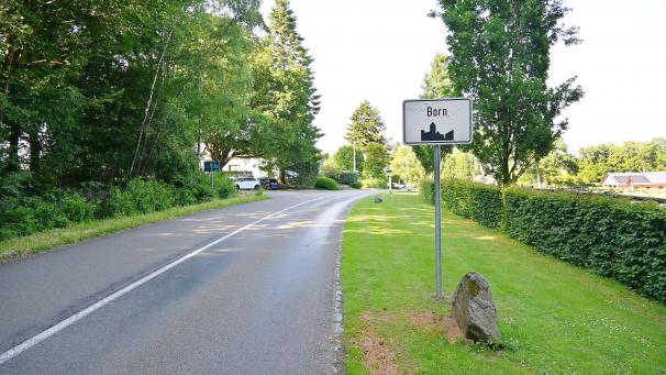 <p>In Born gilt künftig bereits ab dem Waldesrand in der St.Vither Straße eine Geschwindigkeitsbegrenzung von 50 km/h.</p>