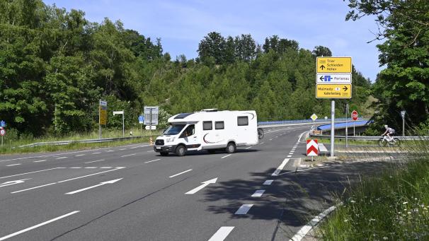 <p>Die Kreuzung im Bereich Perlenau Foto: Arno Colaris</p>