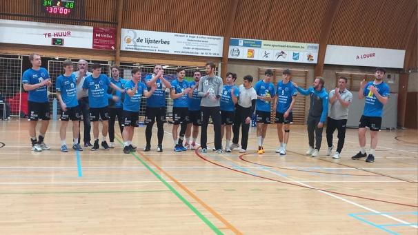<p>Kreasa Houthalen feiert Aufstieg in die Super League.</p>