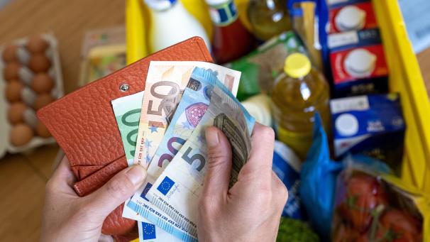 <p>Trotz steigender Lebenshaltungskosten planen viele Belgier eine Urlaubsreise.</p>