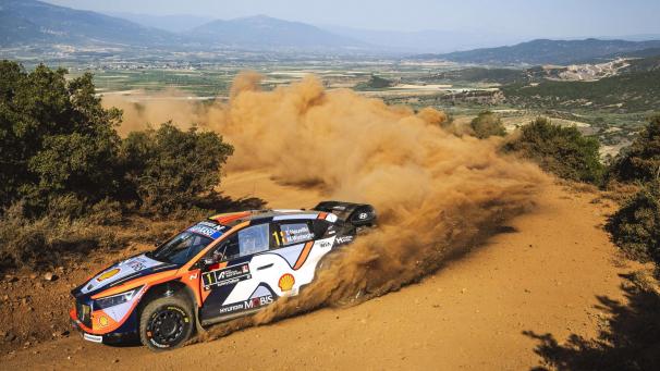 <p>Thierry Neuville bei der Rallye in Griechenland.</p>