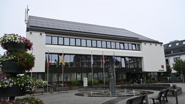 <p>Das Rathaus in St.Vith</p>
