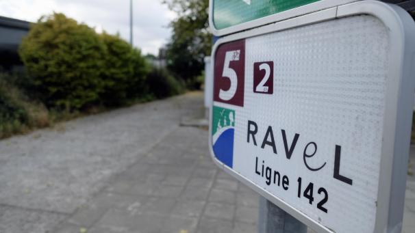 <p>Der neu ausgebaute Abschnitt des wallonischen Radwegenetzes verbindet die ländlichen Regionen und soll grenzüberschreitende Mobilität für Radfahrer und Fußgänger fördern.</p>
