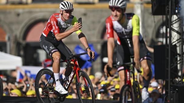 <p>Laurenz Rex bei der Teamvorstellung in Lille, in Frankreich startet er am Samstag zum zweiten Mal bei der Tour de France.</p>