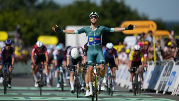 <p>Jonathan Milan setzte sich vor Wout Van Aert durch.</p>