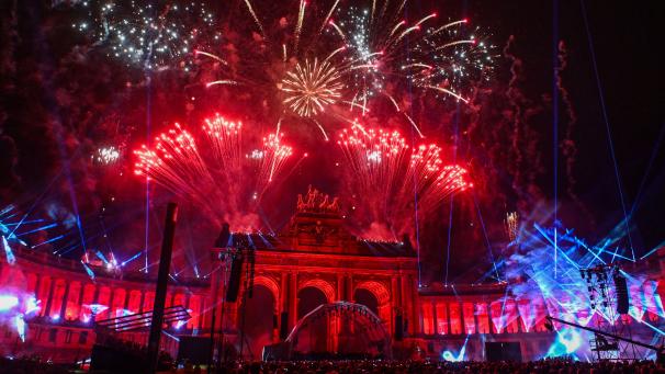<p>Der Jubelpark steht in Flammen: Um 23 Uhr wird ein spektakuläres Feuerwerk gezündet.</p>