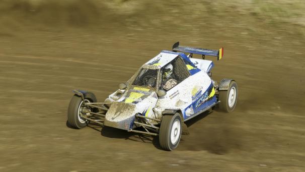 <p>Jean-Philippe Duckers ist wieder da: Er gewann am Sonntag in Crombach das Finale der Spezial Autocross-Autos bis 1,6 l.</p>