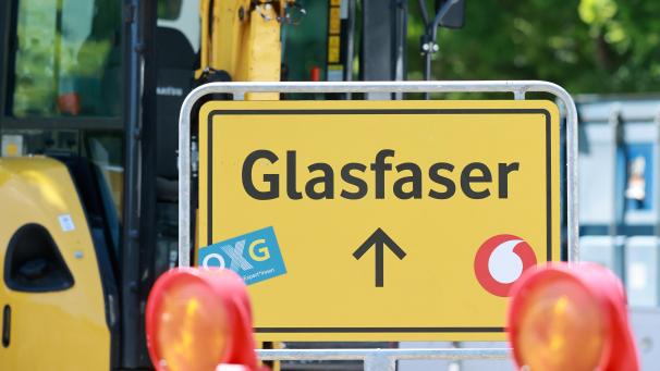 <p>Glasfaserleitungen erreichen in Belgien 2024 erstmals über 500.000 Haushalte.</p>