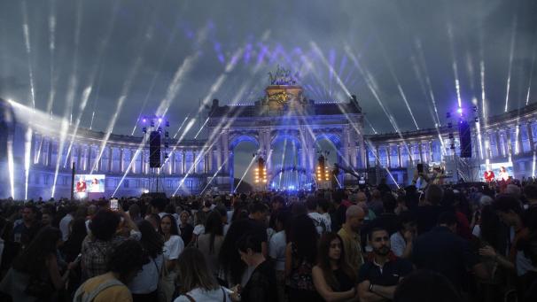 <p>Spektakuläre Lichtshow im Jubelpark: Die historische Anlage ist am Nationalfeiertag einer der Höhepunkte der Feierlichkeiten mit Konzert, Multimedia-Show und Feuerwerk.</p>