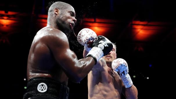 <p>Der Ukrainer Oleksandr Usyk (r.) und der Brite Daniel Dubois in Aktion</p>