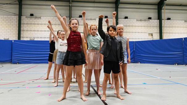 <p>In der Sporthalle in Recht konnten die Teilnehmer viel über Tanz, Gesang und Schauspiel lernen.</p>
