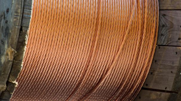 <p>Bahnnetz unter Strom: Kupferdiebstähle bringen Züge zum Stillstand.</p>