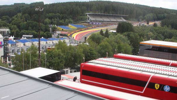<p>Die Strecke von Spa-Francorchamps ist am Wochenende ganz im Formel1-Modus.</p>