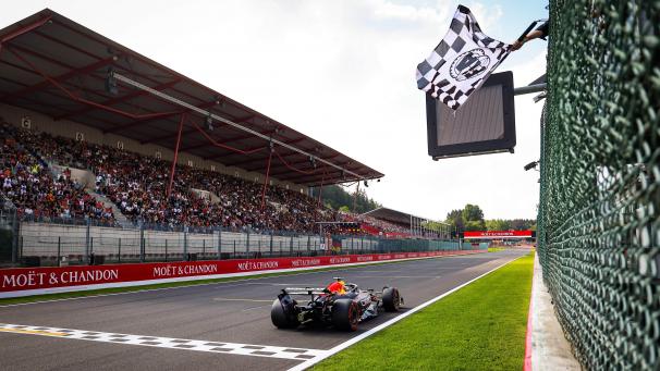 <p>Max Verstappen gewinnt das Sprintrennen in Spa-Francorchamps.</p>