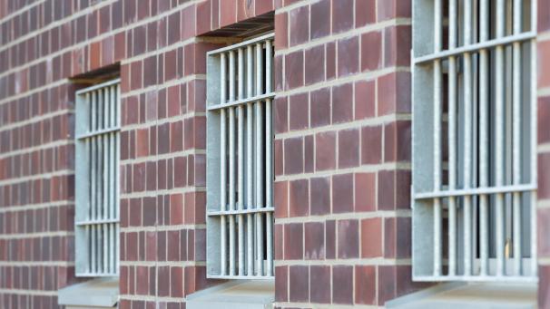 <p>Belgien plant härtere Strafen für Gefängnisausbruch und Sabotage von Fußfesseln.</p>