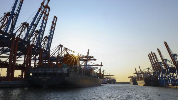 <p>Ein Blick in den Hamburger Hafen</p>