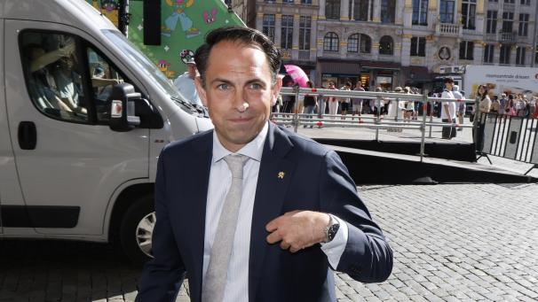 <p>Tom Van Grieken wurde am Samstag von der Polizei verhört.</p>