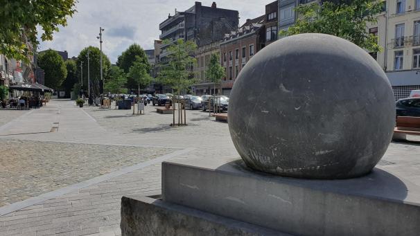 <p>Seit August 2022 wurde der Place des Martyrs umgestaltet. Das Projekt kostete 3,1 Mio. Euro.</p>