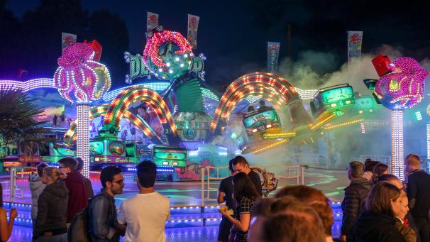 <p>Am Freitagabend wurde der Öcher Bend eröffnet. 80 Schausteller sorgen in diesem Jahr für Action und Spaß.</p>