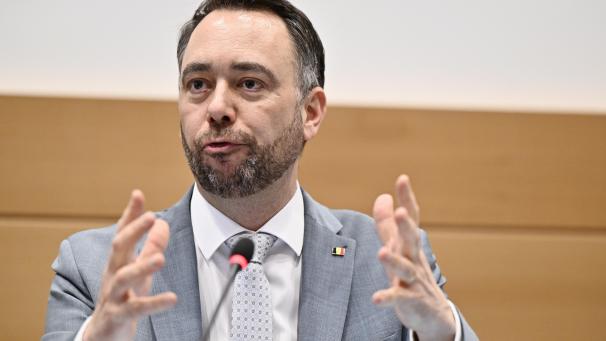<p>Außenminister Maxime Prévot</p>
