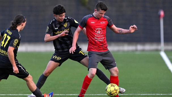 <p>Rapid Oudler (Kim Backes am Ball gegen Walhorn) geht als einer der Favoriten in der 3. Provinzklasse D an den Start.</p>
