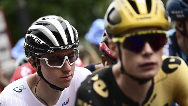 <p>Bei der Spanien-Rundfahrt kommt es nicht zum Zweikampf zwischen Tadej Pogacar (l.) und Jonas Vingegaard</p>