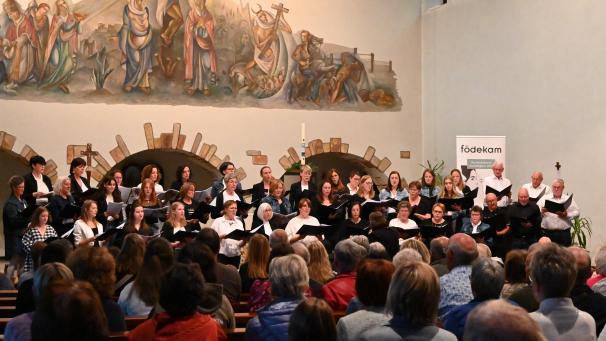 <p>Nach vier Probetagen fand nun das Abschlusskonzert in der Rocherather Pfarrkirche statt.</p>