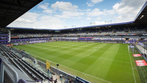 <p>Ein Blick in den Lotto Park von Anderlecht</p>