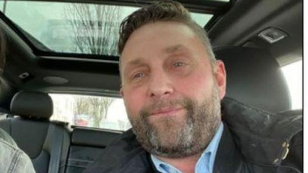 <p>Die Polizei in Aachen fahndet nach diesem Mann wegen besonders schweren Betrugs.</p>