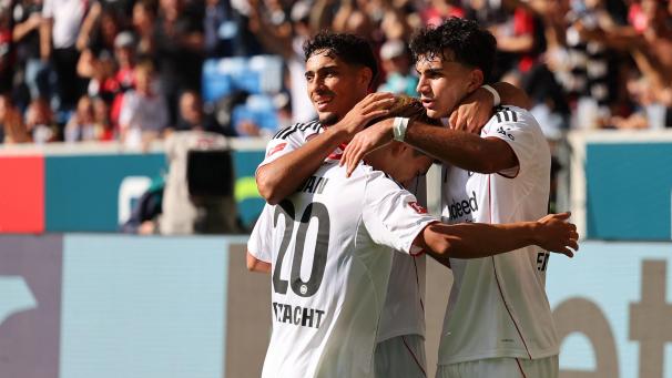 <p>Jubel zum 3:0 für Frankfurt, v.l. Fares Chaibi, Ritsu Doan, Torschuetze Can Uzun.</p>