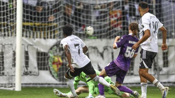 <p>Entscheidung: Nuhu erzielt das 1:0 für die AS sieben Minuten vor dem Ende.</p>