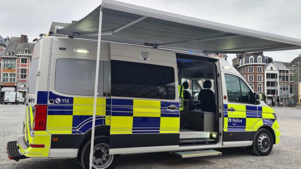 <p>Auch das „Command Car“ soll helfen, die Sichtbarkeit der Polizei zu erhöhen.</p>