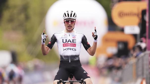 <p>Der Spanier Juan Ayuso gewinnt die 12. Etappe der Spanienrundfahrt.</p>