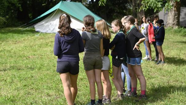 <p>Der dritte Jugendbericht soll 2026 erneut Einblicke in die Lebenswelt junger Menschen geben – von Freizeit und Ausbildung bis hin zu ihren Sorgen und Perspektiven.</p>