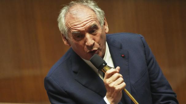 <p>Der französische Premierminister Francois Bayrou spricht in der Nationalversammlung vor einer Vertrauensabstimmung.</p>