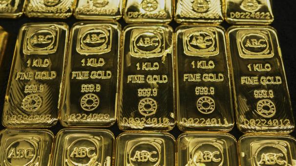 <p>Gegossene Ein-Kilogramm-Goldbarren mit einem Reinheitsgrad von 99,99 % stehen in der ABC-Raffinerie in Sydney, Australien, zum Verkauf bereit.</p>
