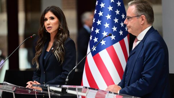 <p>US-Ministerin Kristi Noem und Premier Bart De Wever vereinbarten eine engere Zusammenarbeit im Kampf gegen die internationale Drogenkriminalität.</p>