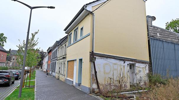 <p>Aus Sicherheitsgründen wird das Haus Nummer 16 abgerissen.</p>