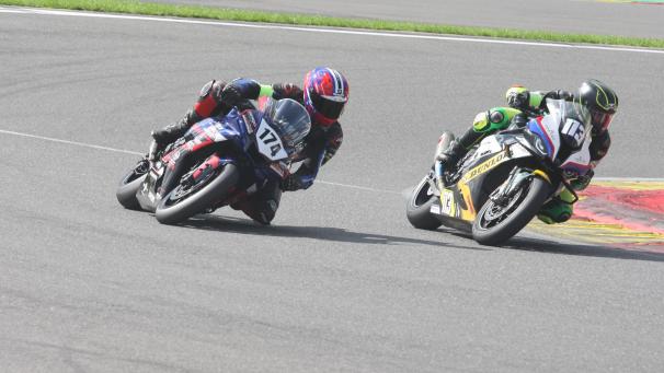 <p>Alles sah für Kevin Kaut (Yahama#174) nach dem vierten Platz aus. Doch dann kam der Motorschaden.</p>