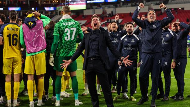 <p>Sébastien Pocognoli hatte nach dem Spiel allen Grund zur Freude.</p>