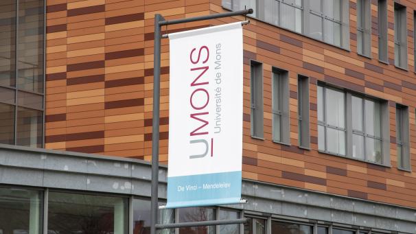 <p>An der Uni Mons studieren über 7.000 Personen.</p>