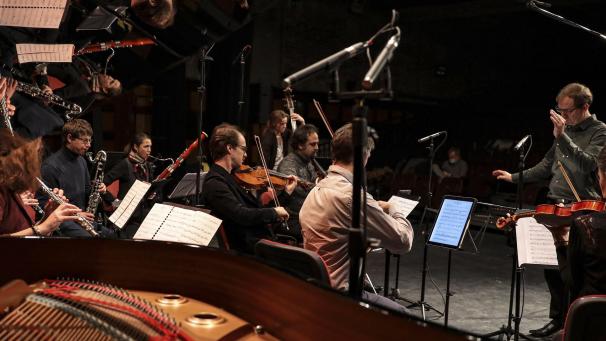 <p>Das Ensemble Sturm und Klang präsentiert unter der Leitung von Thomas Van Haeperen das außergewöhnliche Konzertprojekt „Also sprach Rilke“</p>