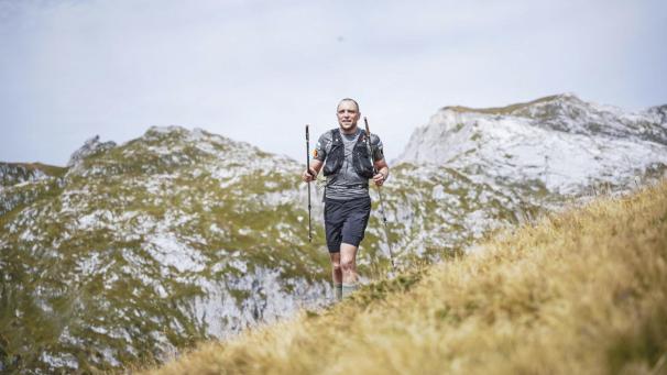 <p>Für Manuel Hilgers wurde die Querung der Alpen zu einem intensiven Erlebnis – geprägt von Sonne, Regen, Kälte und unvergesslichen Momenten auf den Höhenwegen.</p>