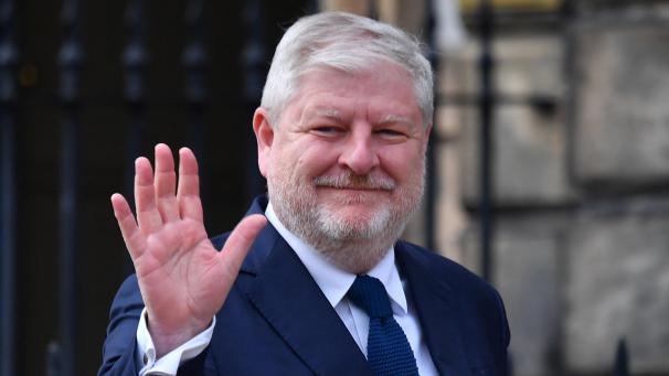 <p>Angus Robertson</p>
