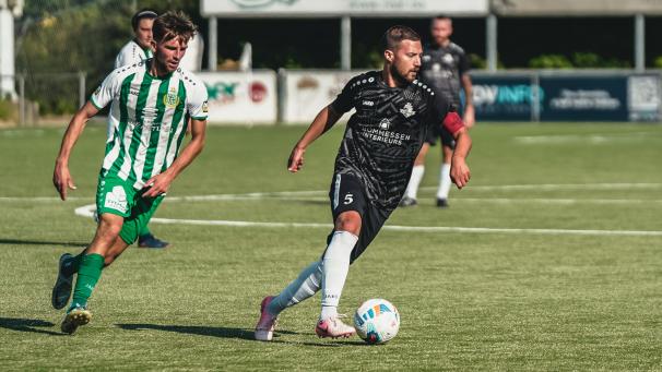 <p>Mit zwei Toren führte Markus Klauser den RFC St.Vith zum Derbysieg gegen Honsfeld – auch wenn es hintenraus nochmal spannend wurde.</p>