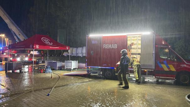 <p>Das sogenannte Rehab-Fahrzeug des Sektors Süden der Hilfeleistungszone DG erlebte bei dem nächtlichen Stallbrand vor zwei Wochen in Honsfeld seine Feuertaufe. Es ist in der Wache Büllingen stationiert.</p>